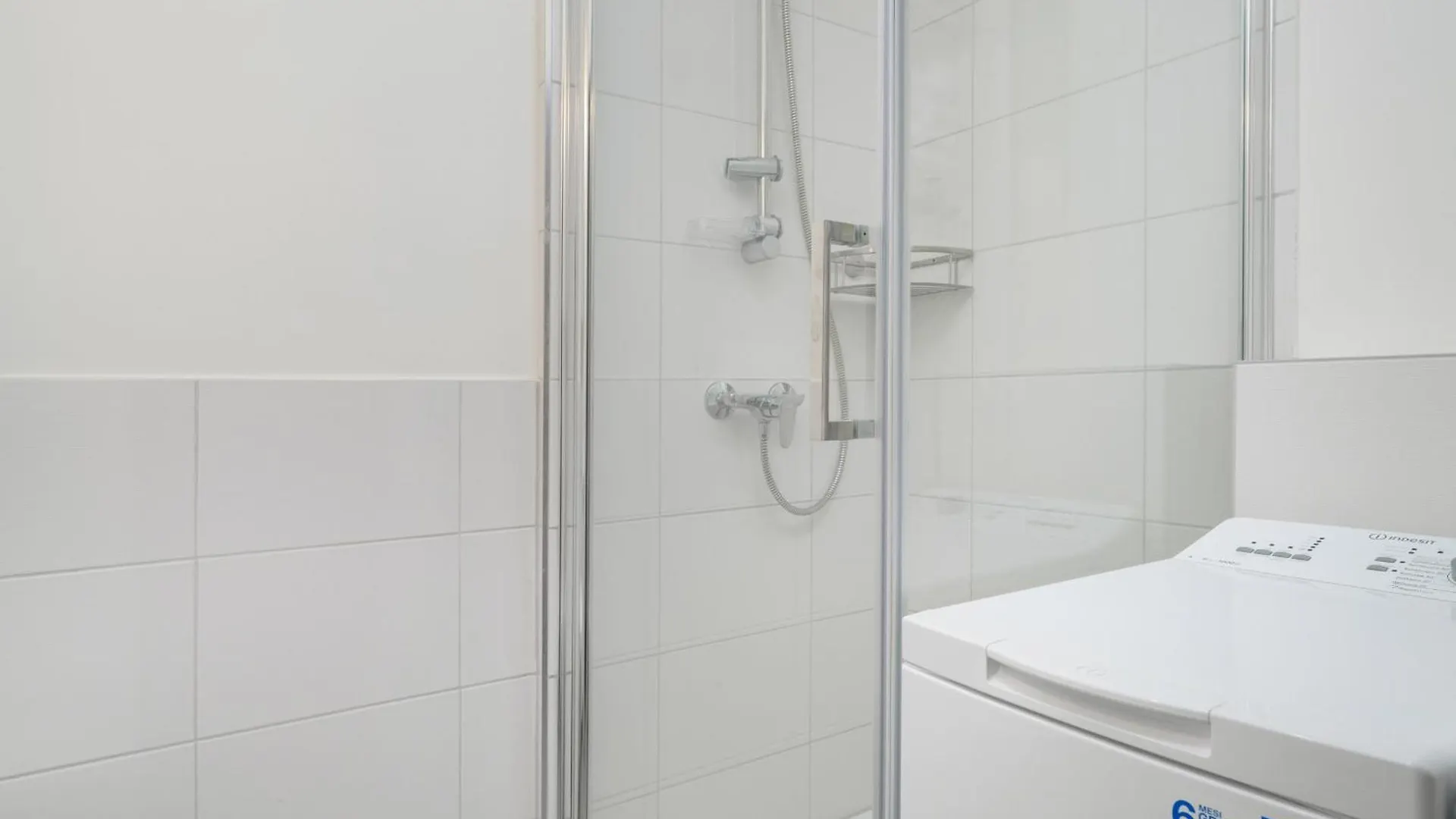 Bukowska Elegancki Apartament Z 1 Sypialnia I Biurkiem By Noclegi Renters Poznań Polska