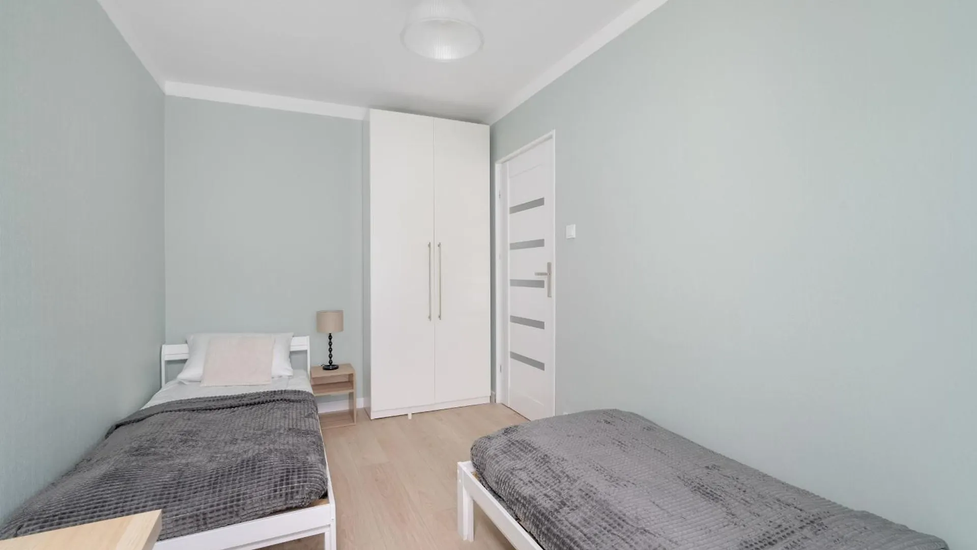 Bukowska Elegancki Apartament Z 1 Sypialnia I Biurkiem By Noclegi Renters Poznań
